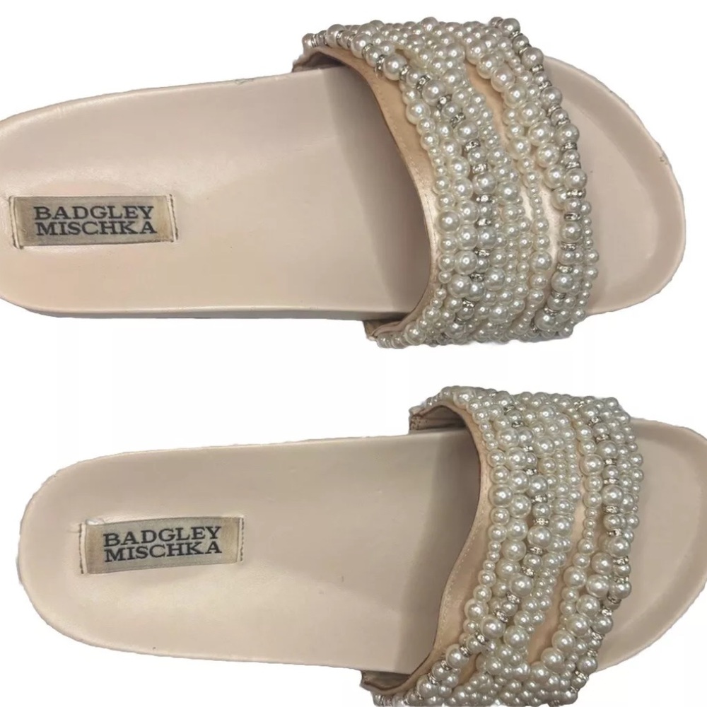 Badgley Mischka Pearl Embellished Flats - Cream